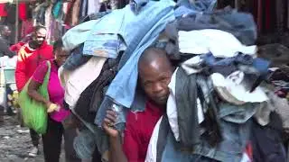 Vestens brugte tøj hober sig op i Nairobi