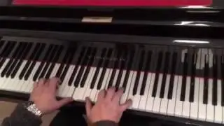 Небольшой разогрев рук на кусочке 4 Баллады Шопена .