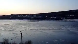 Мурманск. Река Тулома. Лед тронулся.