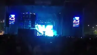 Blink-182 - Aliens Exist