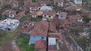 Hortumun savaş alanına çevirdiği köy havadan görüntülendi