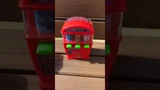 Целый автомат конфет купили) #двойняшки #двойняшкиалиевы