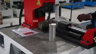 How to change tooling for notching machine.