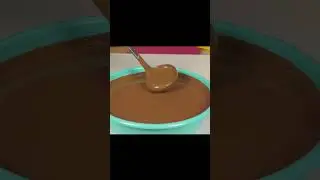 हम चॉकलेट को ट्राई करते हैं। (ham chocolate ko try karte hain)