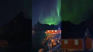Have you seen The Northern Lights? It was well worth the wait 🥺💛 