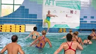 Caroline P. - Аквааэробика урок(aqua-aerobics) DANCE