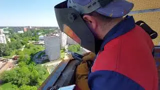 Укрепление балкона уголком