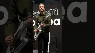 that epic saxophone solo from the trailer 🎸🎷 #live #guitar #gamescom