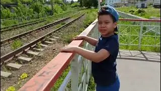 Ж/д переход 🚷 Встречаем городскую электричку 🚉