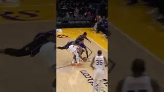 JOSH OKOGIE ARE YOU SERIOUS. ONE-HANDED POSTER SLAM! 