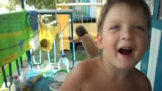 СТАСИК  ПЕСНИ ПОЕТ.