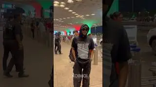 King spotted in style at the airport in the morning!😍💖 #king #bollywood #koimoi