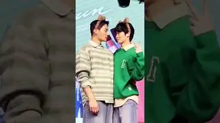 The way he pulled his waist 🤭🥵 