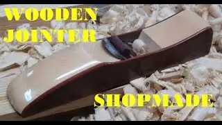 Plaina de Madeira. Modelo artístico. Lâmina forjada de Mola
