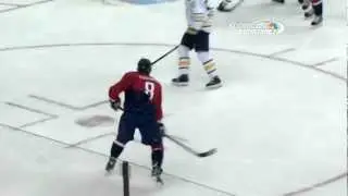 Ovechkin gets his first vs Buffalo Sabres 1/27/13 /Первый гол Овечкина НХЛ 2013