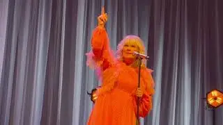 Natalie Grant -- King of the World/'Tis So Sweet to Trust in Jesus (Live)