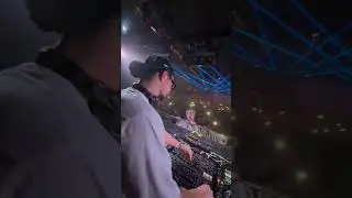 BRO IS HOLDING #short #dj #memes #shortsvideo #shorts #housemusic #techhouse #viral #viralvideo #fyp
