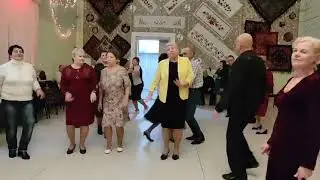 А что ни вечер
