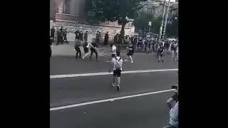 Полиция Украины 2018 может только бабушек гонять!!!полный беспредел!!!порошенко ликуй)))