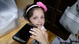 Afife Telefonu Gizlice alıyor! مقالب في أخوي الكبير ليوم كامل !!