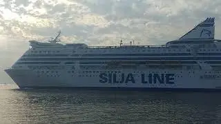 Silja Serenade, Vallisaari island.