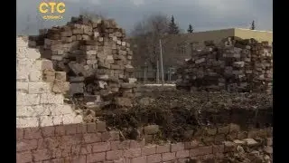 Бывшее автомобильное училище осталось без стены