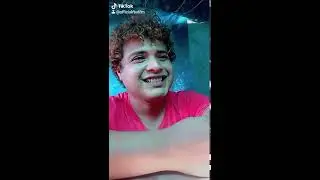 Vídeo de Tik Tok: Me miró y la mire, me sonrió y le sonreí, yo la invite a bailar y ella dijo que si