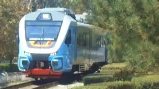 Крымская тройка и двойка на набережной Феодосииз