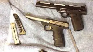 Comparing Browning Buckmark to S&W 22A1 22 Caliber Pistols