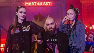 THE HARDKISS & 