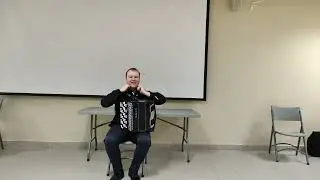 Песни со зрителями на концерте баяниста. "В лунном сияньи" и "Катюша" Играет Павел Сивков 21.04.2024