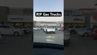 Tesla Cybertruck is the GREATEST truck you can buy today ⚡️