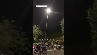 CEWEK CANTIK PIPIS SEMBARANGAN DI TAMAN