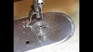 Singer 107W102 Irish Free Motion Machine fitted with eyelet plate.