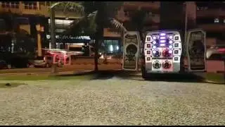 Carro show Eros alto falantes