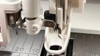 Demo threading a Husqvarna Viking Sapphire 85