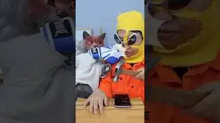 What? Just A Mobile Phone Can Save You📱🔨🤣 