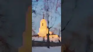 Святые горы. Монастырь поднимается на молитву
