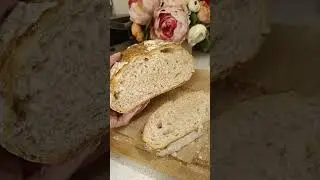 Первый хлеб на ржаной закваске получился💕