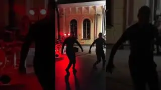 Легендарная связка. Залетели на концерте 🔥 Shuffle dance