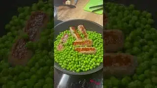 Ужин в 1 сковороде #гарикжарит #еда #cooking #вкусно #рецепт #ужин #обед #рецепты #обеды