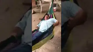 el gordito de la amaca xd
