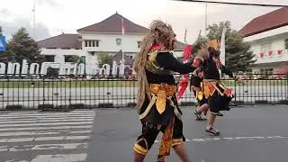 KARNAVAL HUT RI KE-78 Lumajang: Satria Baladewa Melawan Raksasa