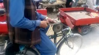 Sharpening knives with bicycle