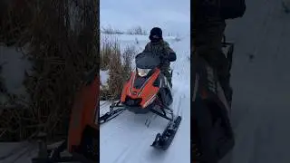 Подарил отцу снегоход😁 