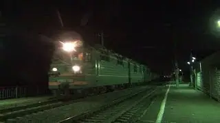 Электровоз ВЛ80С-796/797 с грузовым поездом