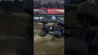 CRAZY MONSTER TRUCK BARREL ROLL CRASH ☠️😵‍💫 #monsterjam #monstertruck #stunt #shorts #ytshorts