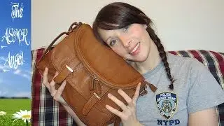 ASMR Whispering what's in my bag / Purse