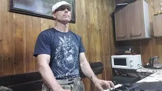 Сбацаю в таком исполнении ! Синтезатор !