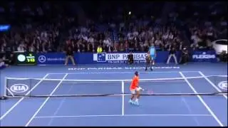 Little Kid Scores On Roger Federer With a Lob Shot